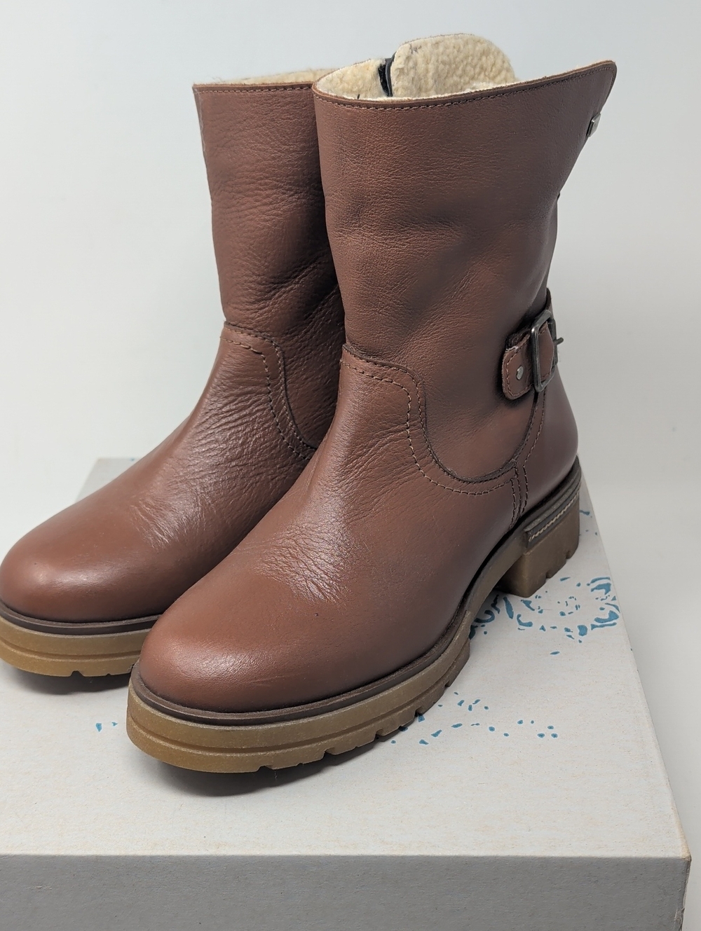 Musse & Cloud Brown Leather Mid-Calf Shearling-Lined Boots